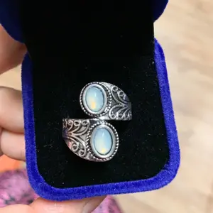 Vintage Style Women's Ring with faux Moonstone Size 9 Elegant Filigree Design for Everyday Wear