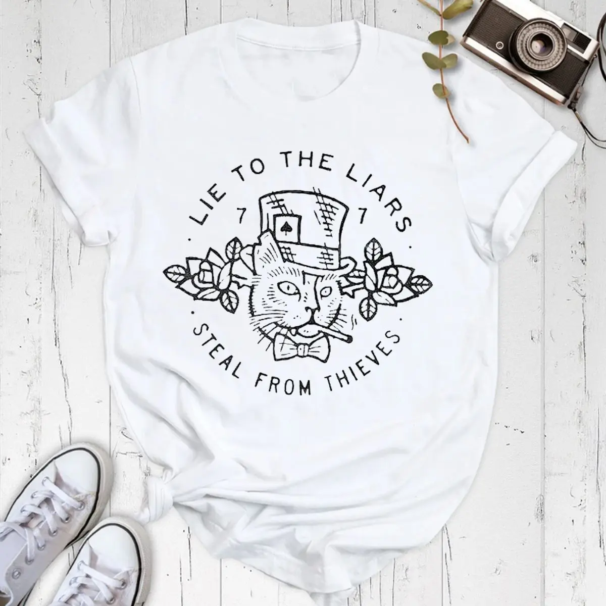 Lie To The Liars Steal From Thieves Vintage Tattoo Cat Graphic Tshirt Gift for Men and Women – Minimalist Line Art Short Sleeve Shirt, Retro Ink Tee, Trendy Christmas Gift Oversized Tees