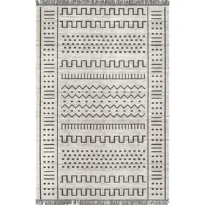 Outdoor Tribal Cora Area Rug