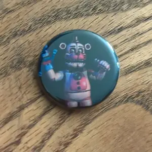 Fun Time Freddy Fnaf 1 pc Button-Pin