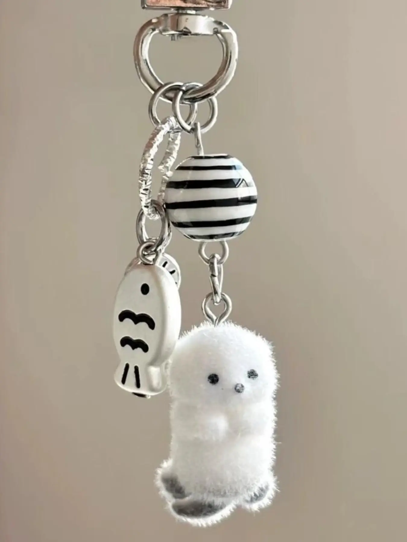 1/20pcs Plush Pomeranian Puppy Keychain, Aesthetic Keychain, Pomeranian Dog Charm - White & Black Nose, Beige/Brown Accessory for Backpack, Keys, Phone, Bag - Cute Gift for Dog Owners