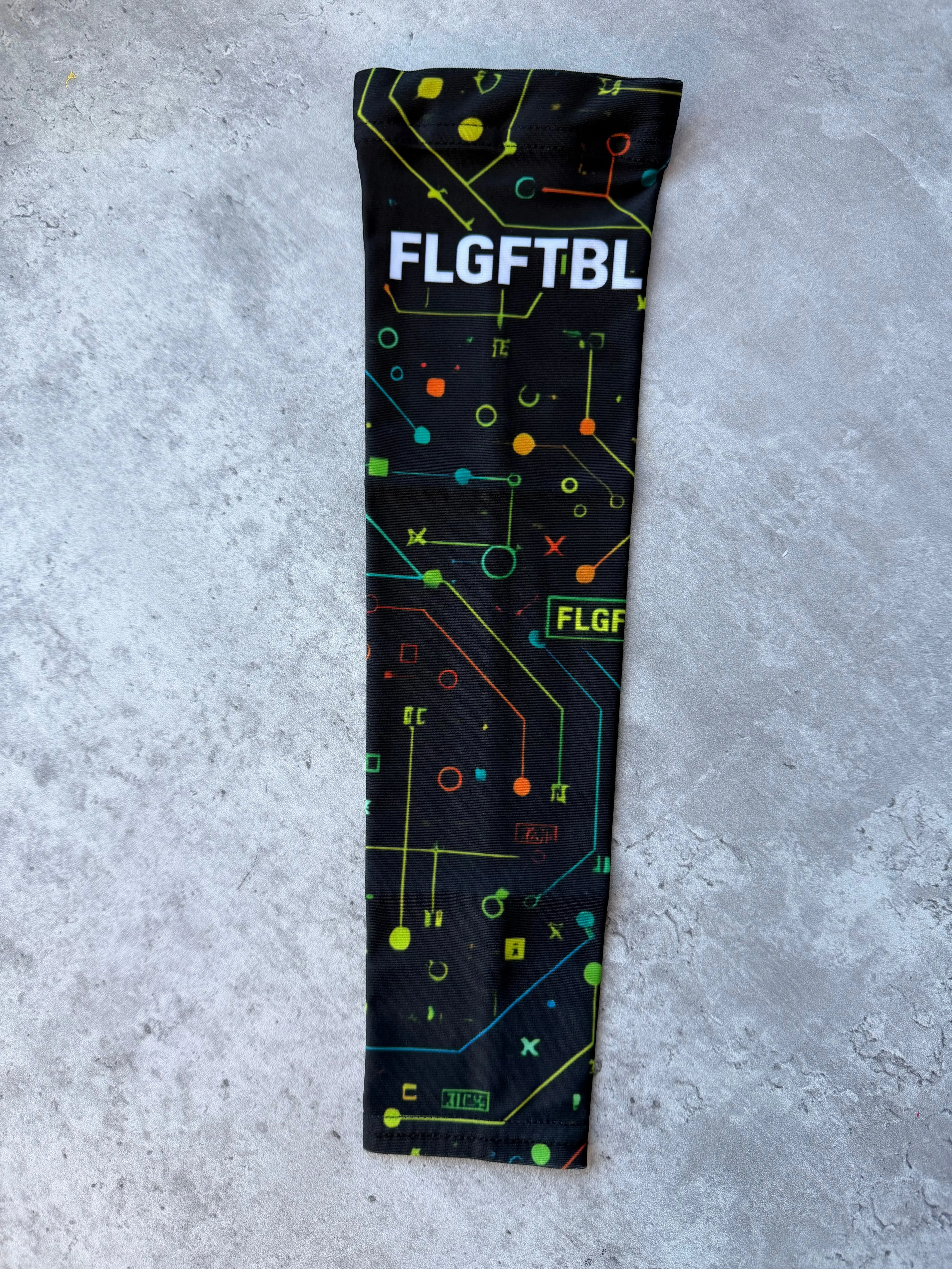 The Playbook Sleeve | Youth