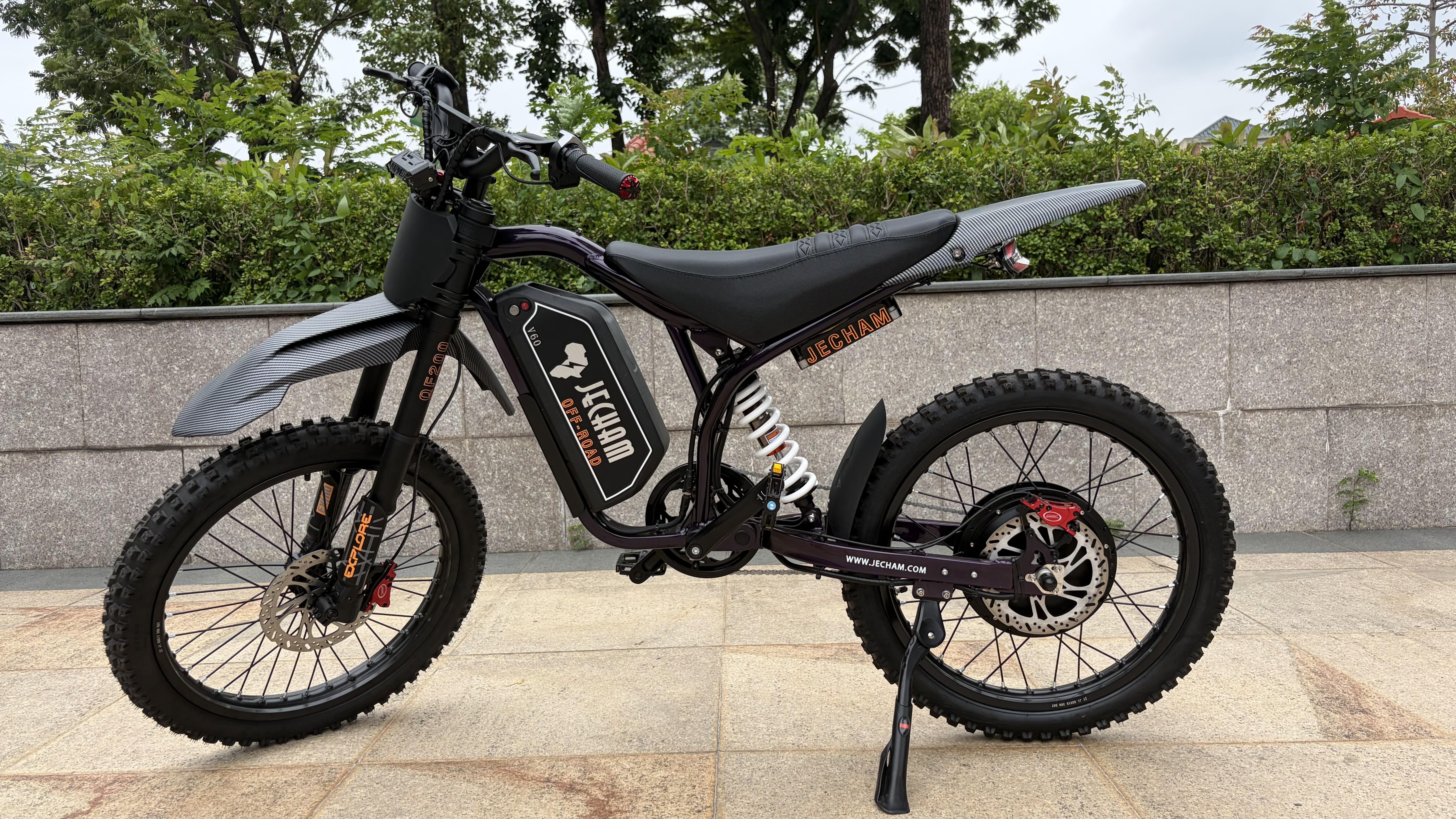 QF200 Pro Electric bicycle: 3000W motor, 60V 32Ah battery, top speed up to 50 km/h, 19-inch wide tires. Equipped with LCD display, NFC unlocking function, supports three-speed gearing and shock absorption.