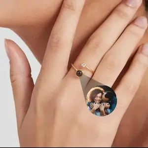 Personalized Adjustable Spiral Photo Ring 1pc Artificial Zirconia Inlay Customized Family Ring Gift for Mother's Day and Christmas Unique Jewelry Unisex Design Sparkling Touch Special Keepsake