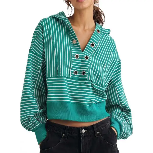 Fisoew Womens Cropped Hoodies V Neck Oversized Sweatshirts Pullover Tops | Striped Hooded Sweatshirt, Y2K, Long Sleeve, Loose Fit, Color Block, Fall Crop Shirts, Casual, Workout, Chic, Going Out