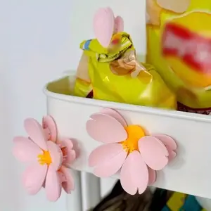 5 Petal Sakura Sealing Clips for Kitchen Living Room Picnic Travel Higher End Fridge Magnets Food Sealer Flower Refrigerator Stickers Refrigerator Decorating Magnet