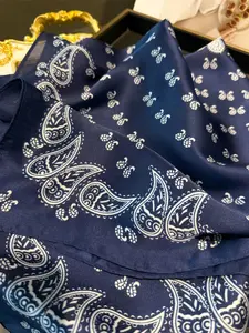 Premium Silk-Feel Paisley Bandana, 27.5" Large Floral Square Scarf, Boho Style, Multipurpose Hair Scarf & Neck Shawl, Vintage Aesthetic Accessory