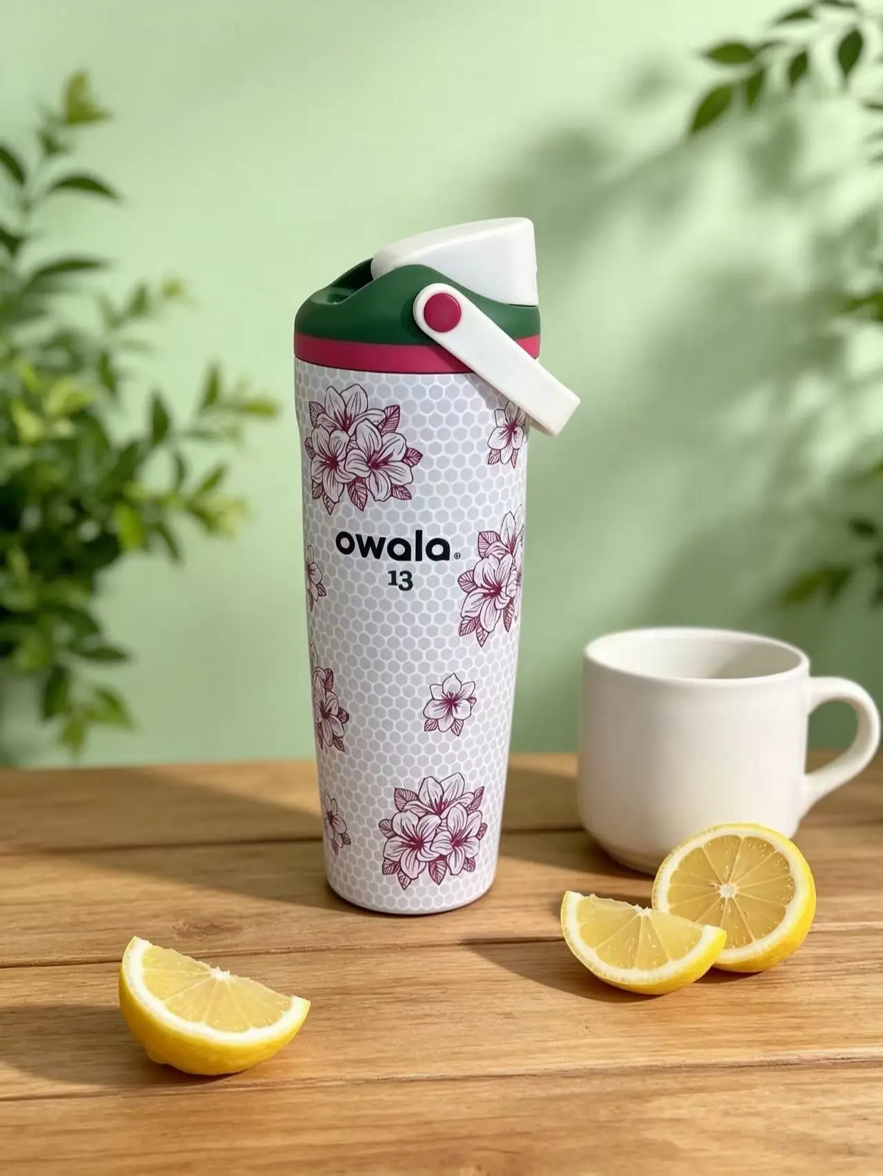 Owala 30 oz Modern Water Bottle - Textured White Floral Print, Pink Hibiscus Flip Cap, Leak-Proof Insulated Stainless Steel, Carry Handle, 24-Hour Cooling, Ideal for Golf, Outdoor Sports