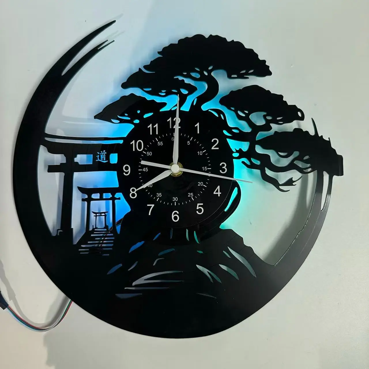 LED Japanese Bonsai Torii Vinyl Record Wall Clock, 7-Color LED Night Light, Silent, Ideal for Bedroom Living Room Office, Perfect Gift