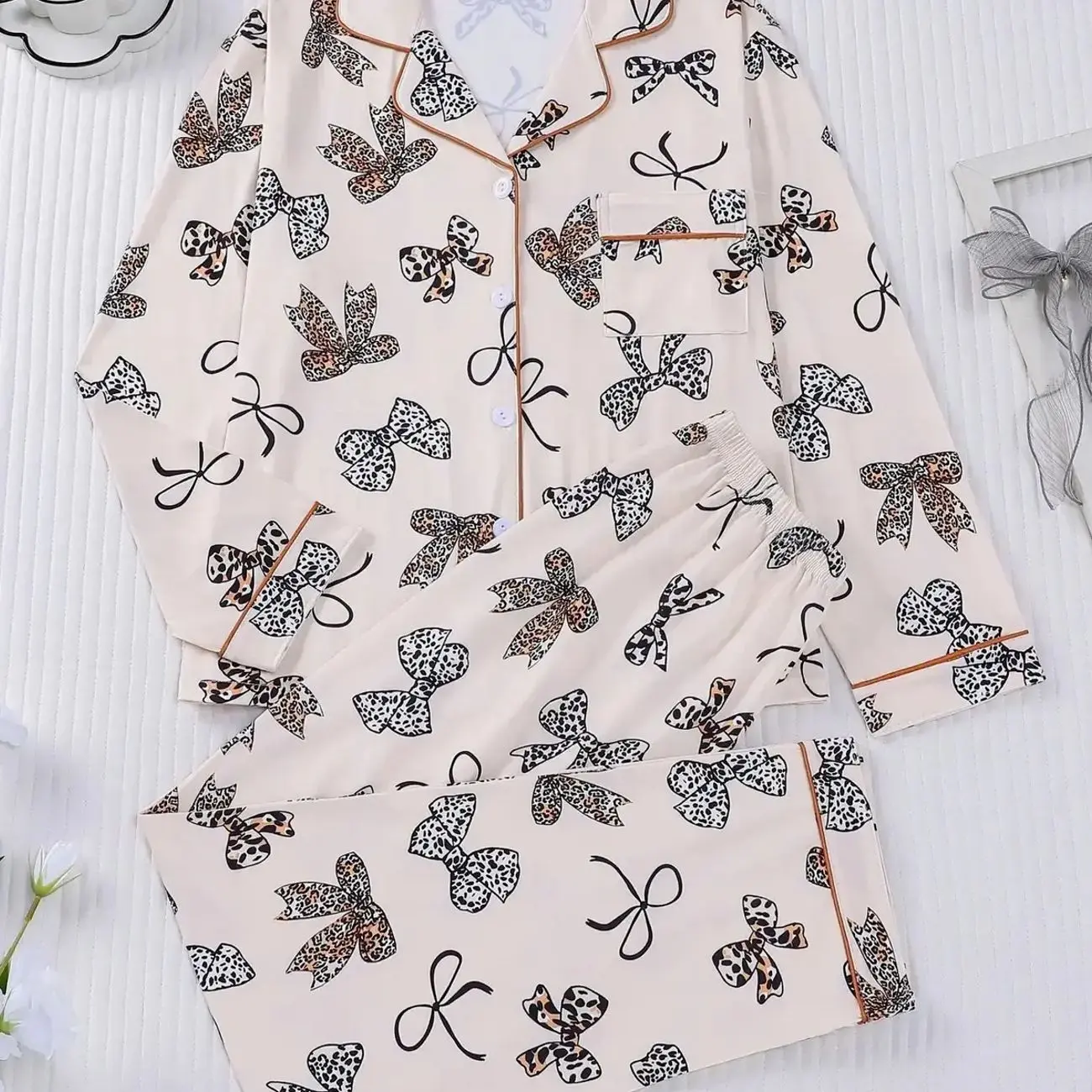2-piece full body leopard print bow pattern knit long sleeved pants top with small pockets and elastic waistband suitable for all seasons of home, casual wear, home wear, loungewear, pajamas Button Pajama Loungewear Nightwear Set