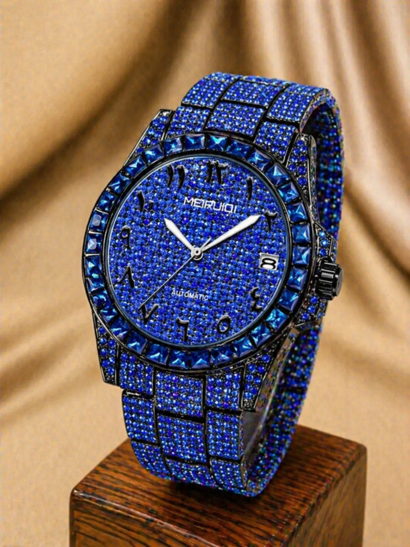 A men's popular European and American full diamond blue diamond hip-hop niche luminous pointer high-end fully automatic watch fashion watch Trendy Wristwatch