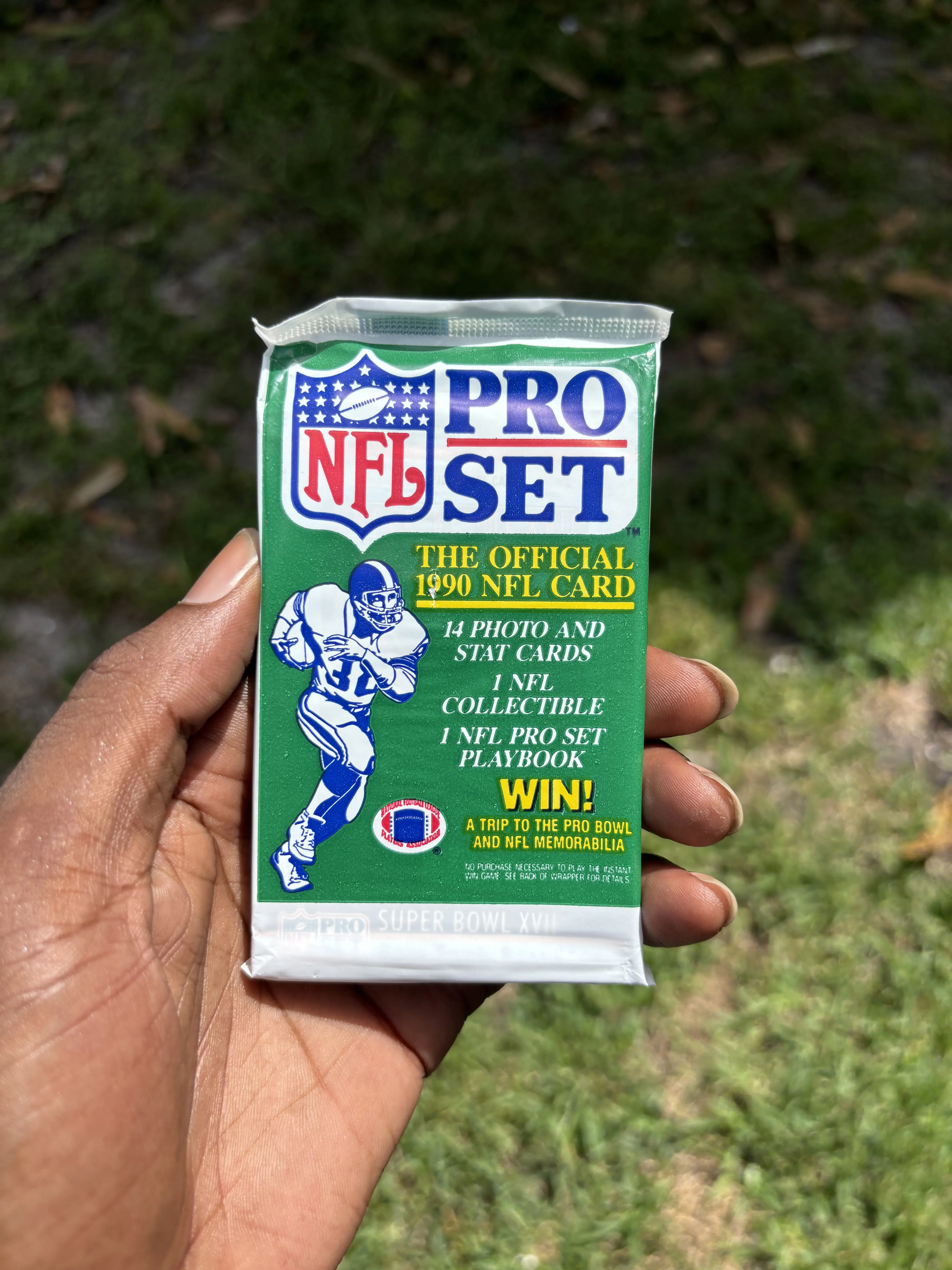 NFL Pro Set 1990 Official NFL Card Sealed Pack - 34 Photo & Stat Cards ...