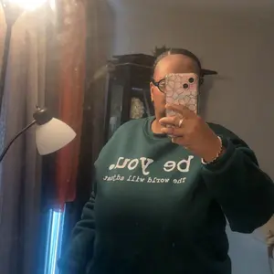 Trendy New Casual Fitted Letter Print Long Sleeve Top for Teen Girls, Comfortable Breathable Woven Fabric Sweatshirt for All Seasons