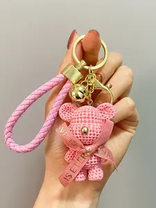 Trendy Knitted Bear Keychain, Resin Teddy Charm, Fashionable Bag Accessory, Car Key Chain, Keychain Bag Pendant, Perfect Gift for Friends