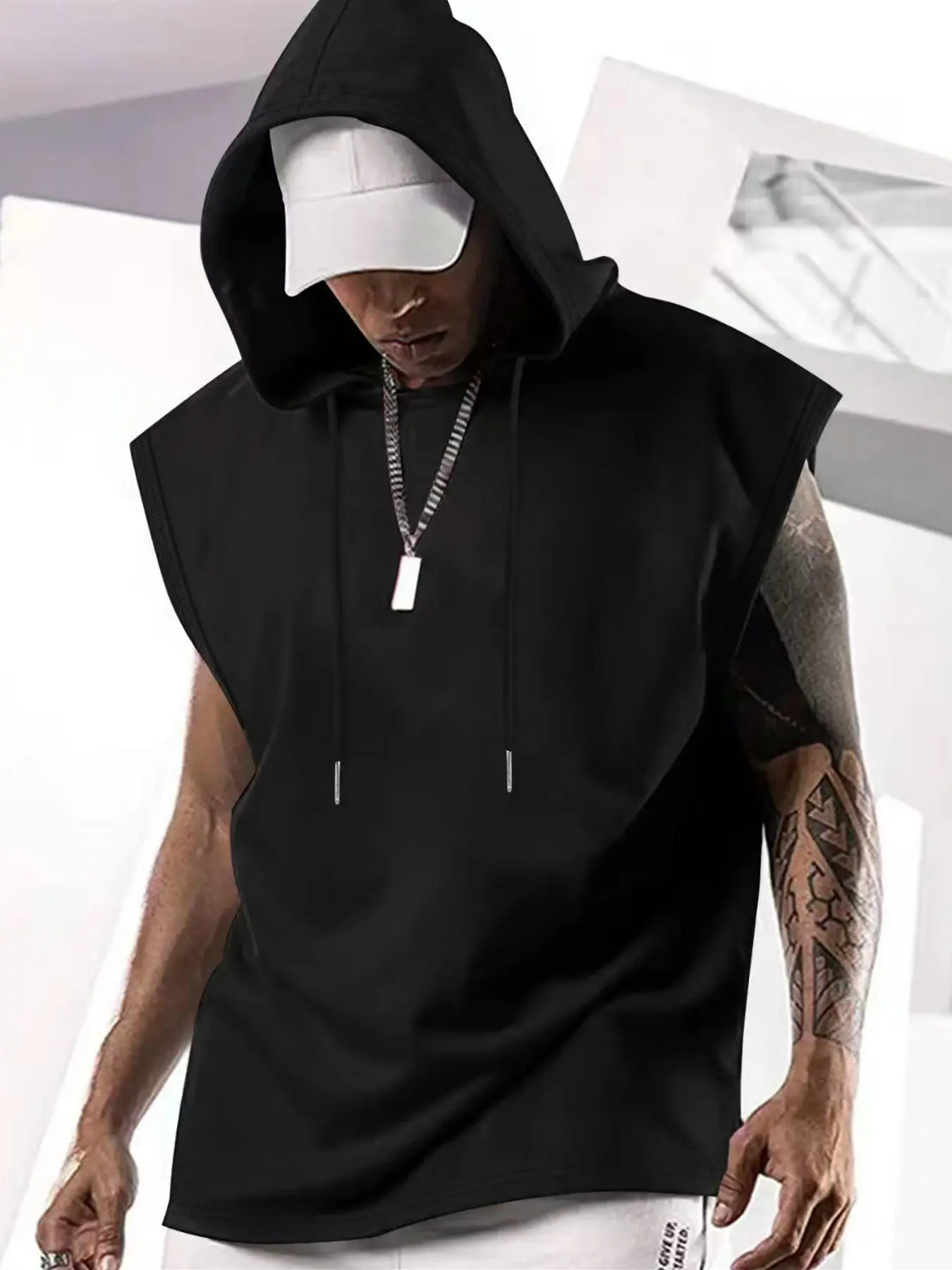 Men's Casual Athletic Sleeveless Hoodie Vest in Classic Solid Color, Trendy Sports Style Ideal for Summer Fitness and Outdoor Activities, Casual Sportswear, Activewear Clothing, Breathable Sports Hoodie Athletic Fashion Activewear, Athletic Outdoor Vests