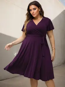 【Plus Size】 Solid Color Wrap V Neck Dress, Elegant Short Sleeve Knee Length Dress for Party Wedding Guest, Women's Clothes Womenswear for Summer