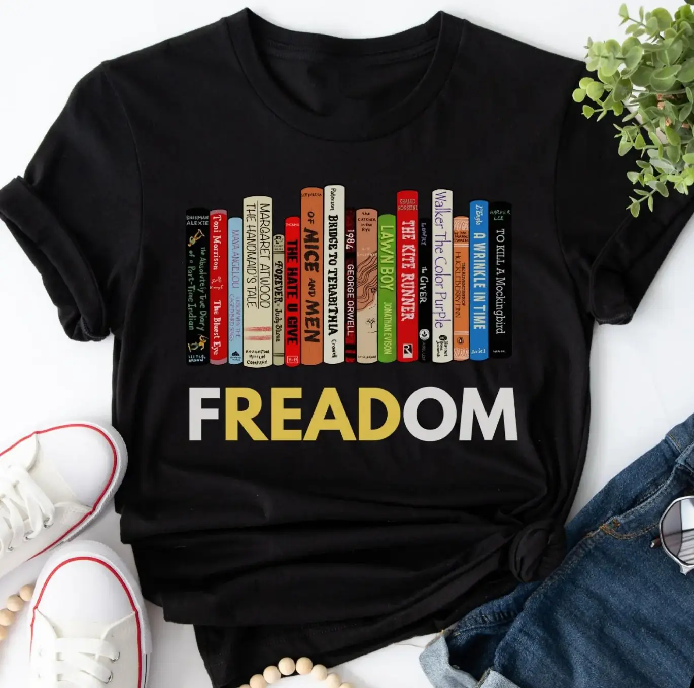 Banned Books Shirt, I'm With The Banned, Read Banned Books T-Shirt, Librarian Gift, Reading and Social Justice Shirts, Freadom Shirt for Women Cotton Casual Breathable