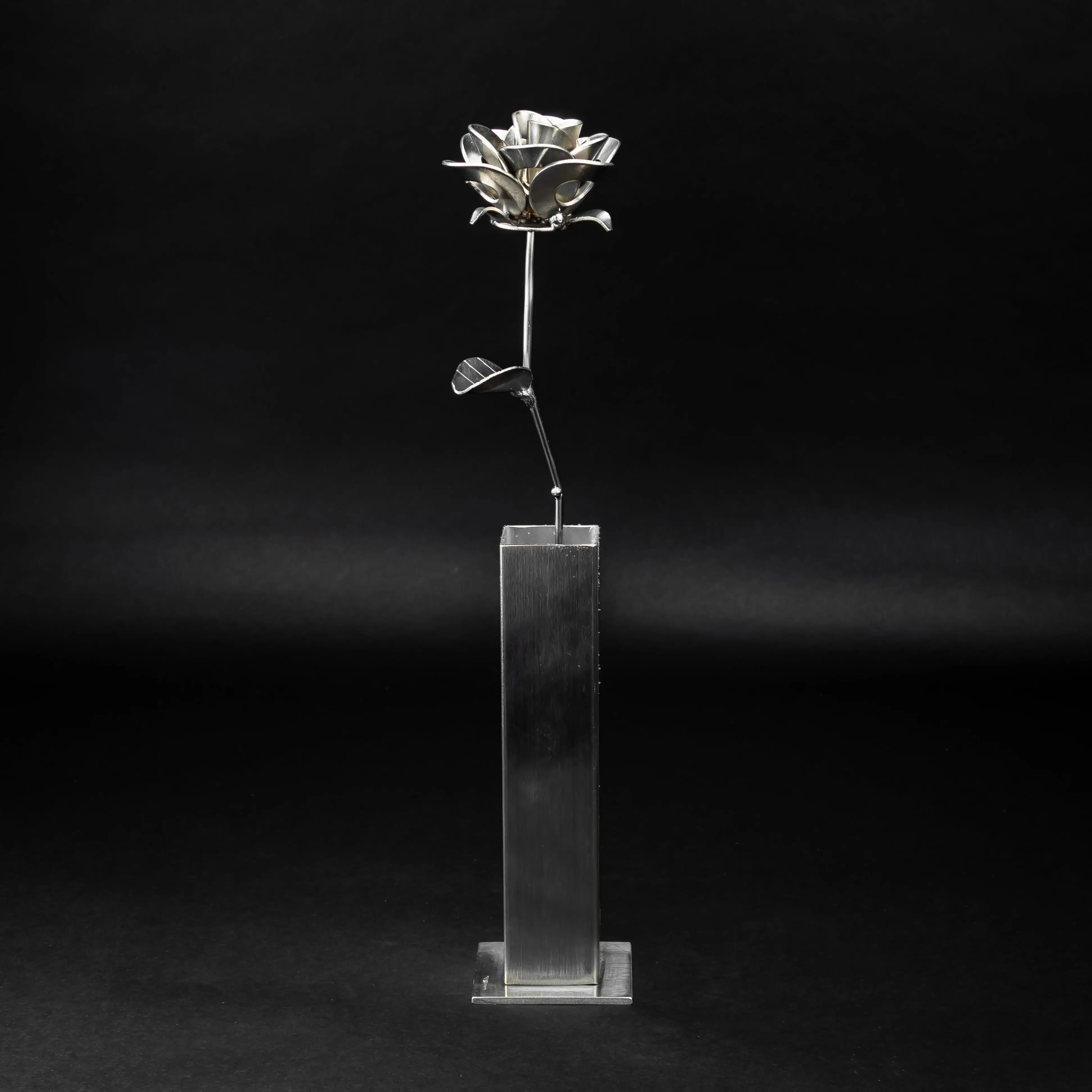 Metal Rose and Vase, Metal Rose and Vase Sculpture, Welded Roses, Immortal Rose and Vase.
