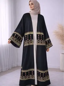 عباية جوخ أنيقة – إطلالة راقية وعصرية : Luxury Embroidered Abaya – Elegant & Timeless Design