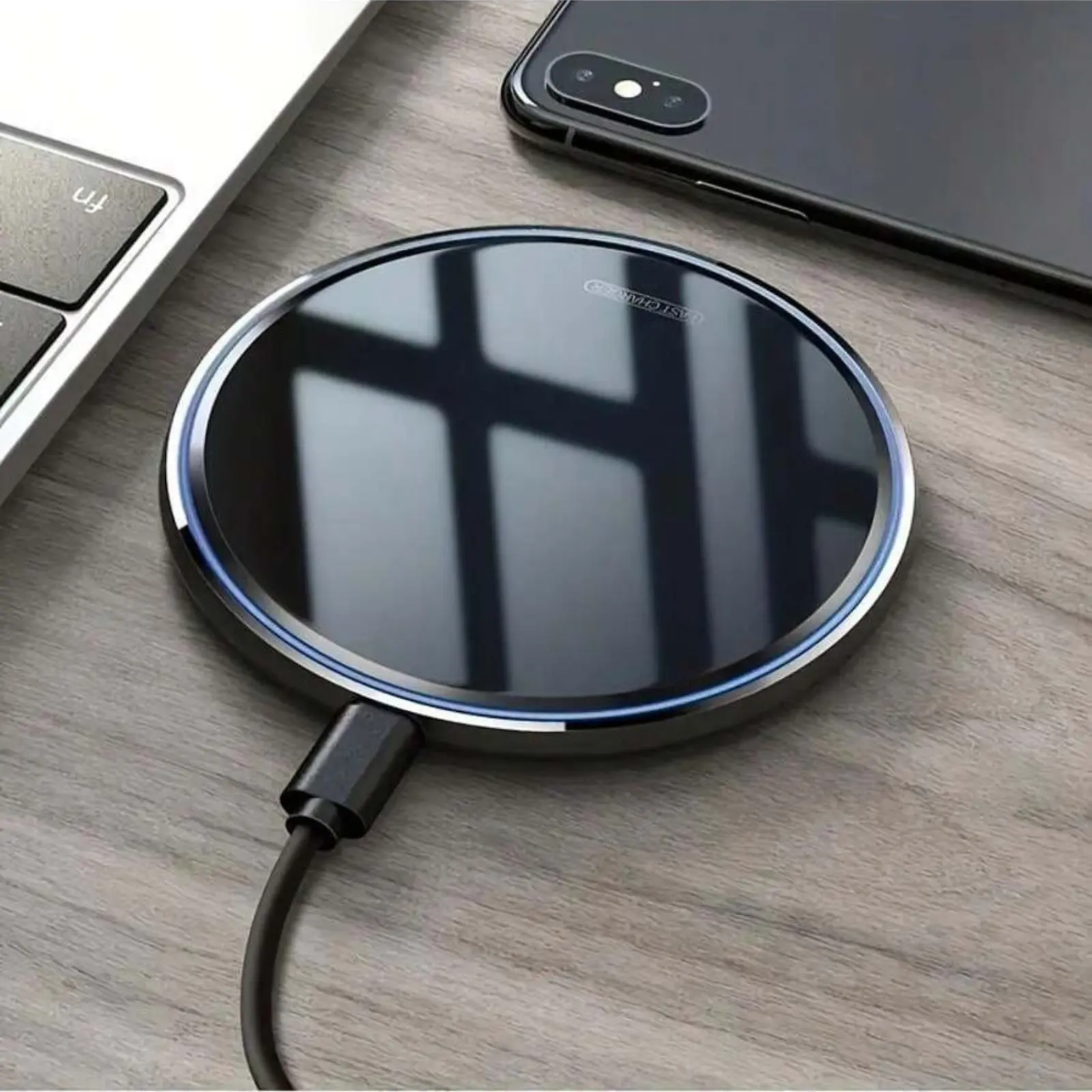 Wireless Charger 20W Max Fast Wireless Charging Pad For iPhone 17 16 15 14 13 12 Pro Max 11 X Samsung Galaxy S26 S25 S24 S23 Phone Charger Accessories