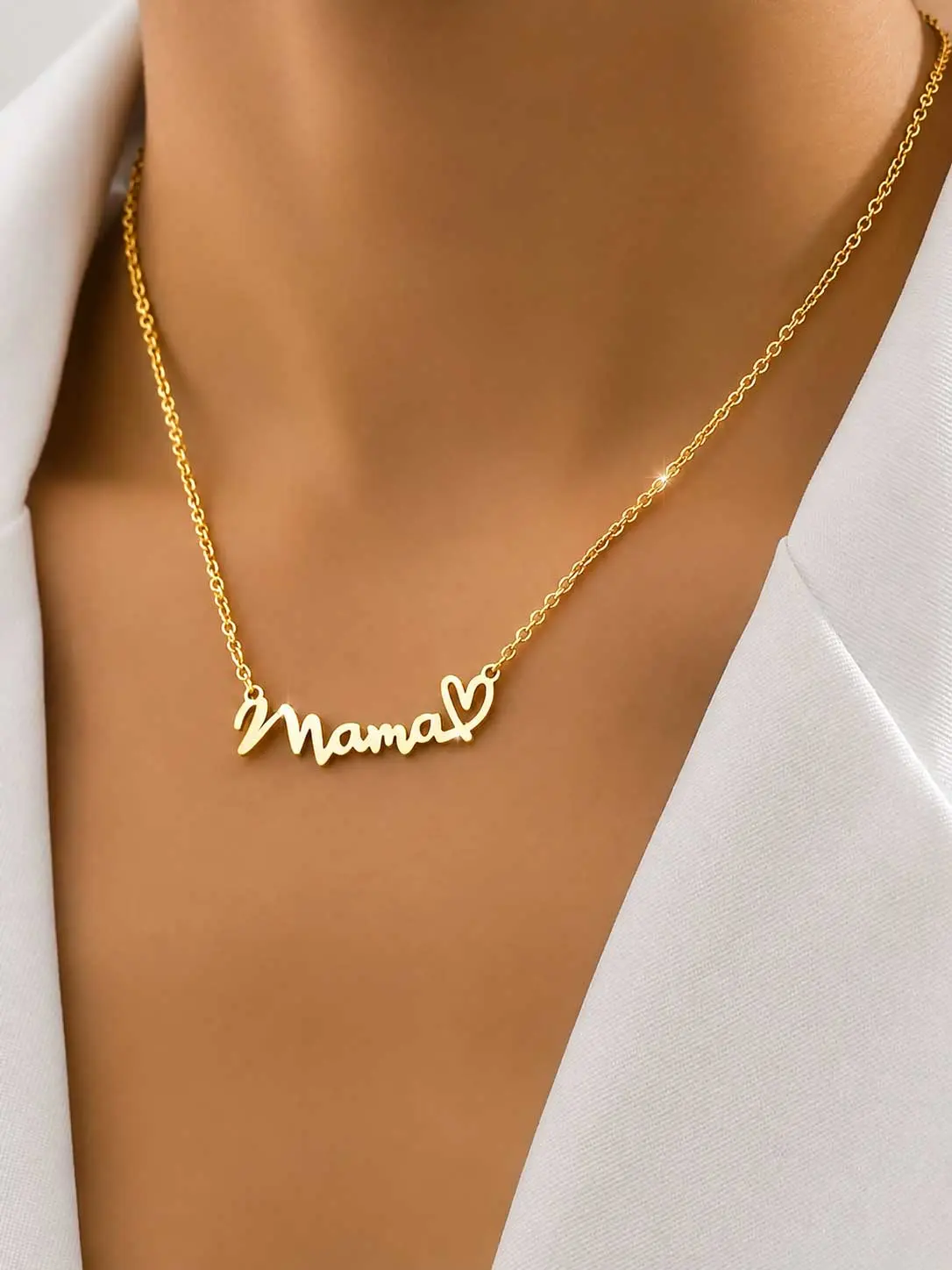 Personalized Mom Necklace for Women, Mother’s Day Gift for Mom, Engraved Letter Pendant Necklace, Fashion Simple MAMA Necklace, Elegant Romantic Jewelry Gift for Her, Birthday Anniversary Gift, Trendy Everyday Necklace