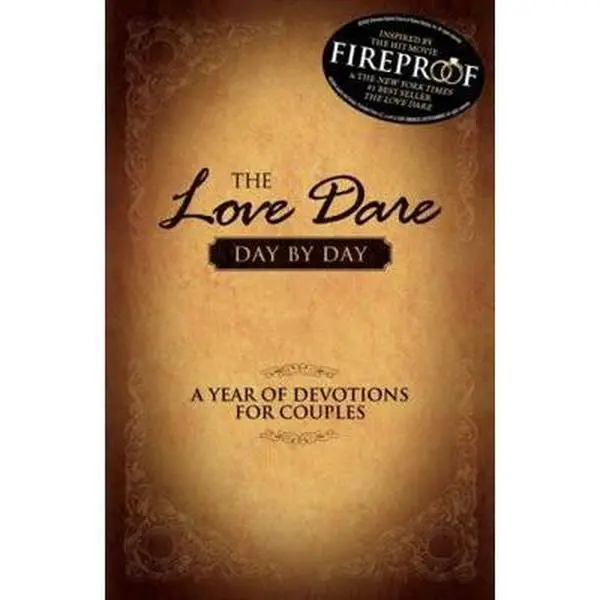 USED Book - The Love Dare Day by Day: A Year of Devotions for Couples by Stephen Kendrick (Hardcover) - english