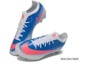 Multi Conical Stud Outsole Football Boots Ultra-Thin Fit For Sensitive Ball Control