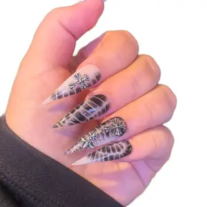 Custom Press On Nails Sturdy for Long-Lasting Wear