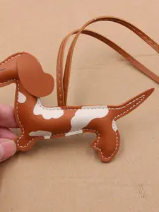 Leather Sausage Dog Bag Charm, Bag Pendant, Cute Miu Series Car Hanging Decoration, Stylish Small Puppy Accessory, All Seasons Use