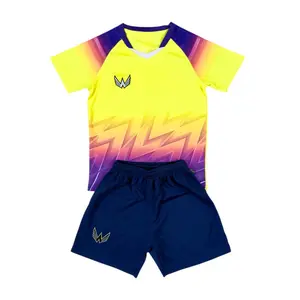 Essentials Sports Youth Set - Neon