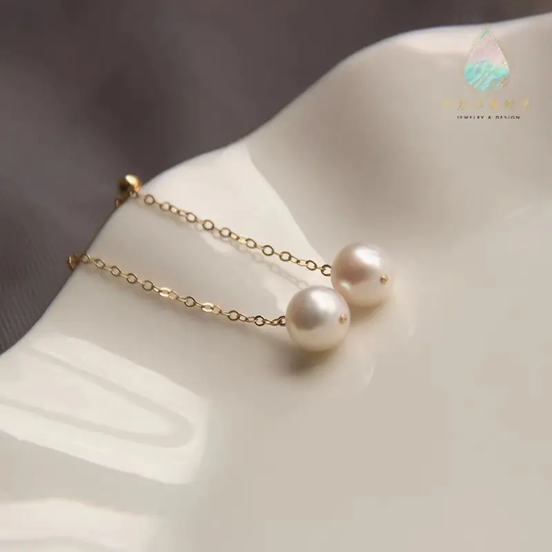 NO.21-Natural pearl ear wire with strong light and a perfectly round shape, almost flawless / Original design