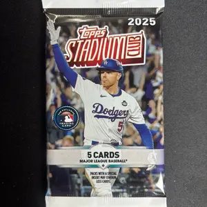 Topps Stadium Club Collectible Trading Card Pack