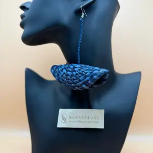 SILKANDLUXE Raffia Pod Hand Earrings