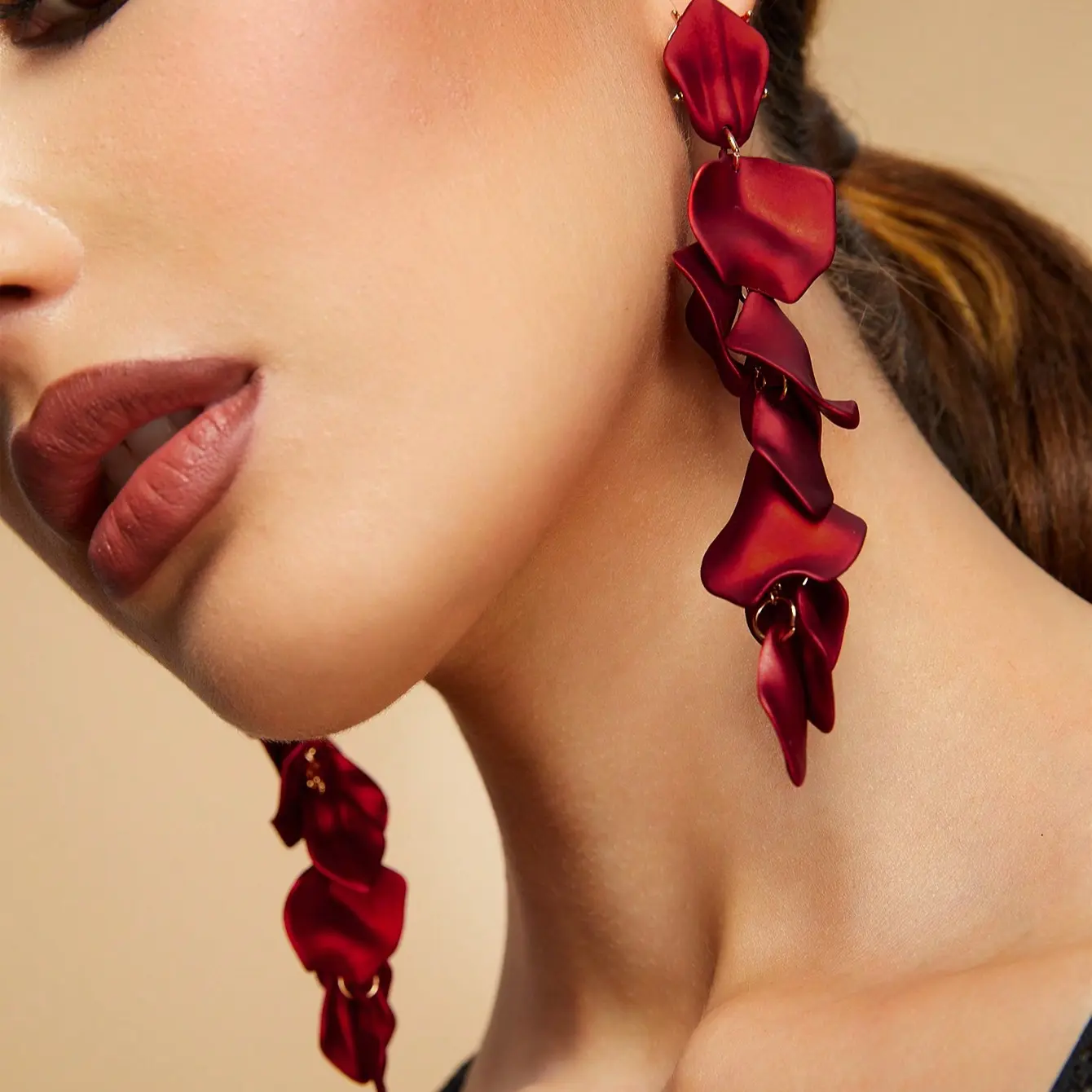 SHEIN SXY Exaggerated Petal Design Statement Earrings