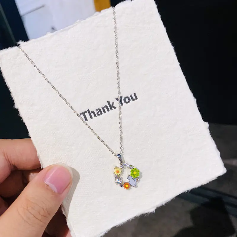 D26 Silver-Colored Small Flower Shell Cat