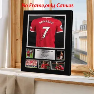 Sports Wall Art, Cristiano Ronaldo Manchester United Jersey Poster, Classic Realistic Football Art Printing, Red and Black Canvas Decoration, Living Room & Bedroom Aesthetic, Perfect Gift For Soccer Fans, Unframed