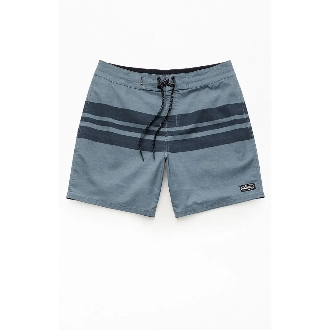 Quiksilver Men's Surfsilk Street 7" Boardshorts