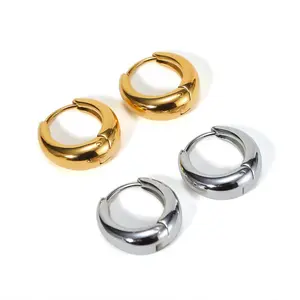 Oufer 2Pcs Stainless Steel Simple Elegant Hoop Earring For Girlfriend/Women/Daily/Party as Gift Clean Metal Less is More style Earring