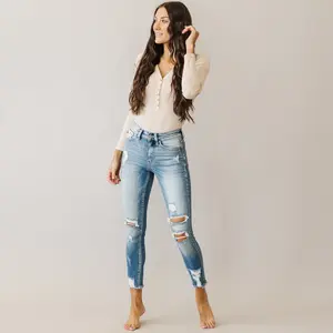 Don’t Stop Me Now Kancan Skinny in Medium Wash