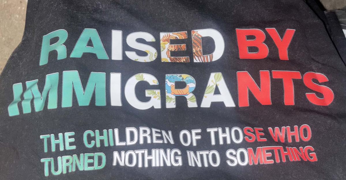 Item: washed T-shirt-black, L