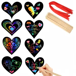 Mother's Day DIY Scratch Art Kit, Heart-Shaped Colorful Scratch Paper, Perfect Gift for Mother's Day, Creative Craft Project