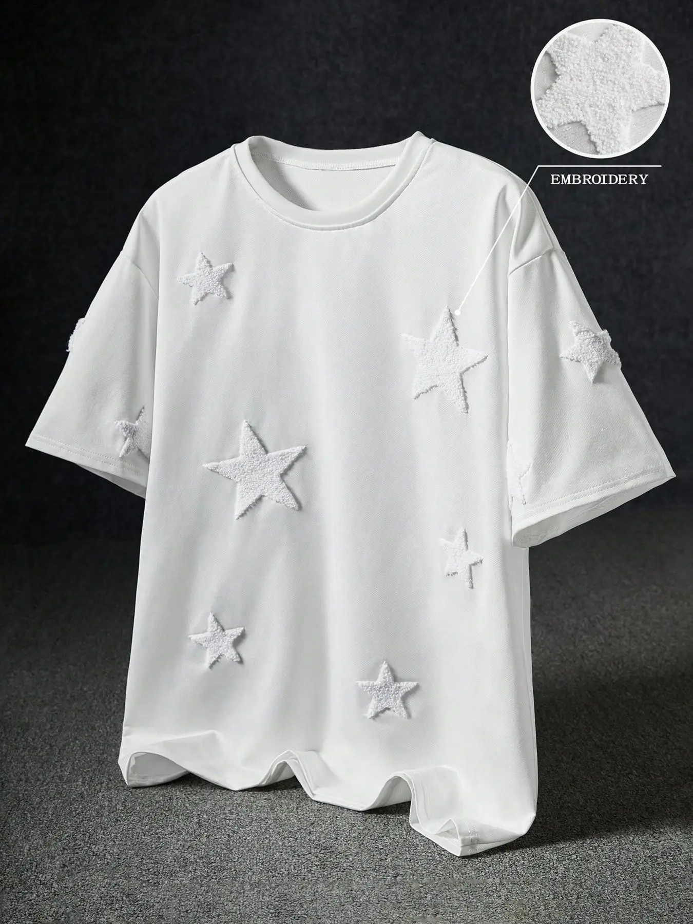 Unisex design; star embroidery on a relaxed-fit Round Neck T-shirt with 3D stitching details; simple and casual style; loose and comfortable; streetwear; suitable for everyday casual wear, layering pieces, and as a gift.