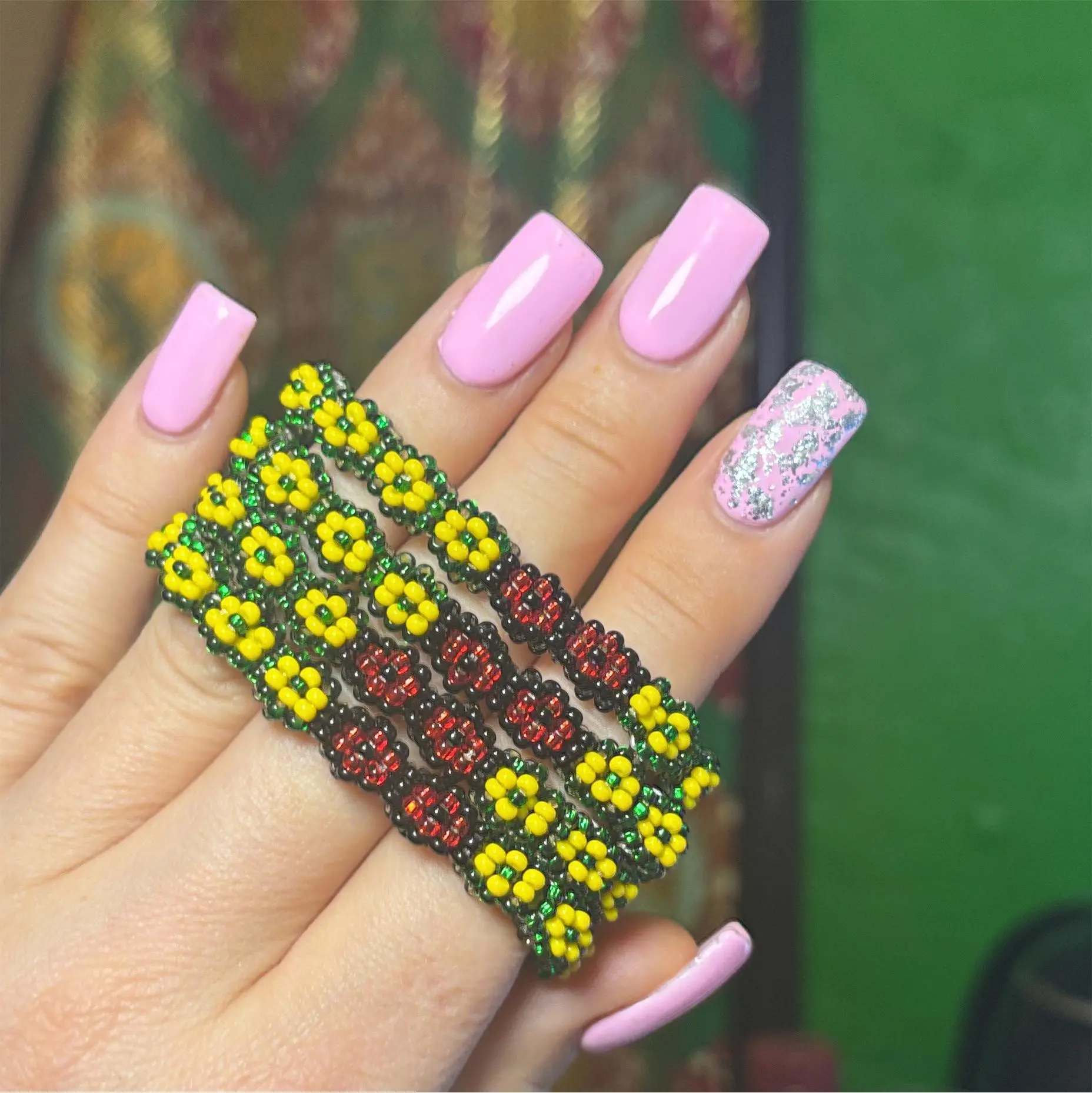 Ilde Orula and Elegua Seed Bead Bracelet, Unisex Boho Style Jewelry with a Flower Motif and Adorable Charm, Unisex Names, 1 Bracelet