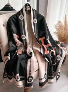 Women's Boho Animal Print Blanket Scarf, Fashion Accessory for Autumn Winter, Lightweight Comfortable Woven Fabric, Ideal for Outdoor Activities