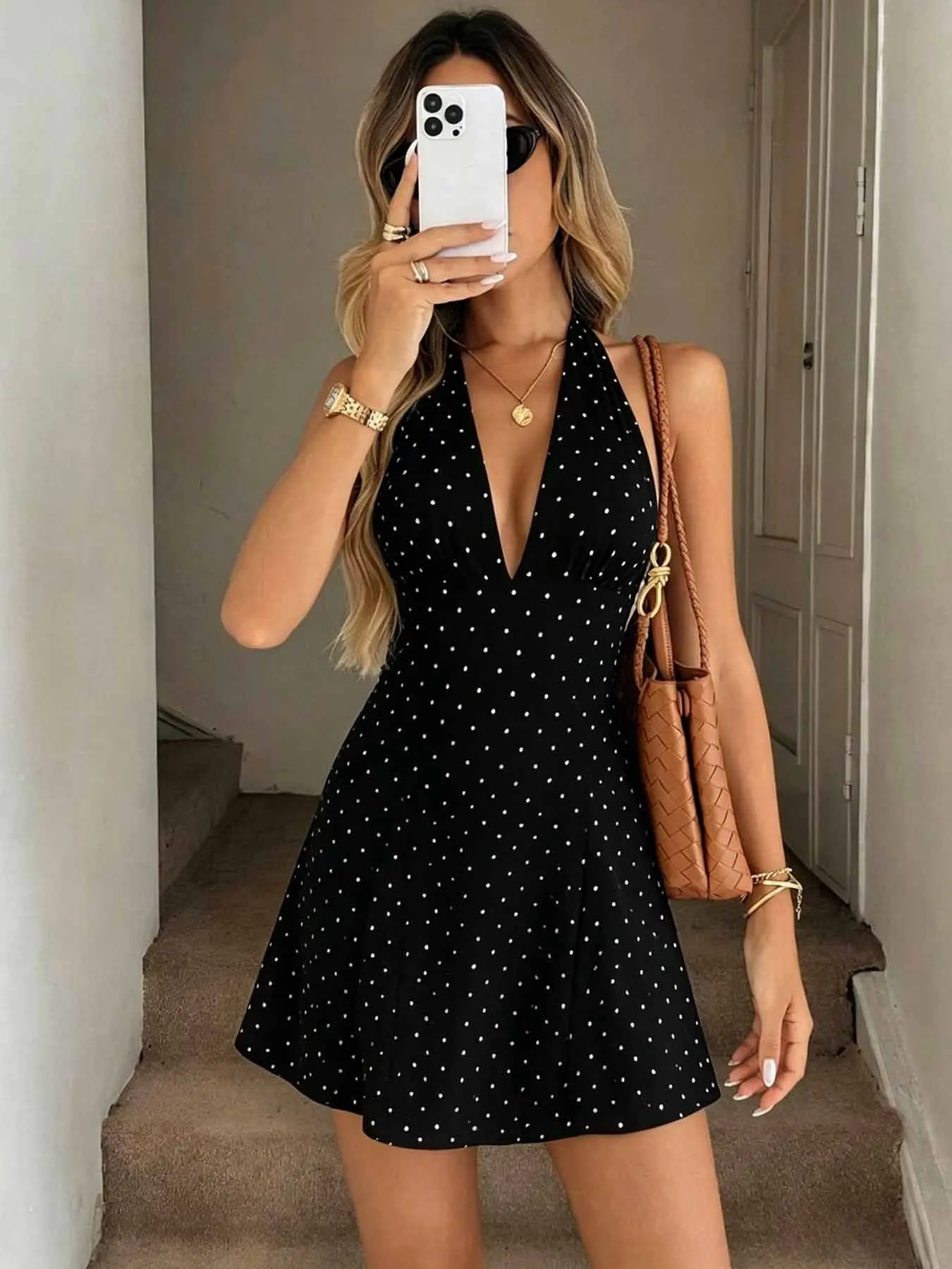 Women's Polka Dot Halter Romper, Sexy Sleeveless Long Dress, Retro 90s Style, Flared Hem Bodycon Jumpsuit, Casual Summer Streetwear