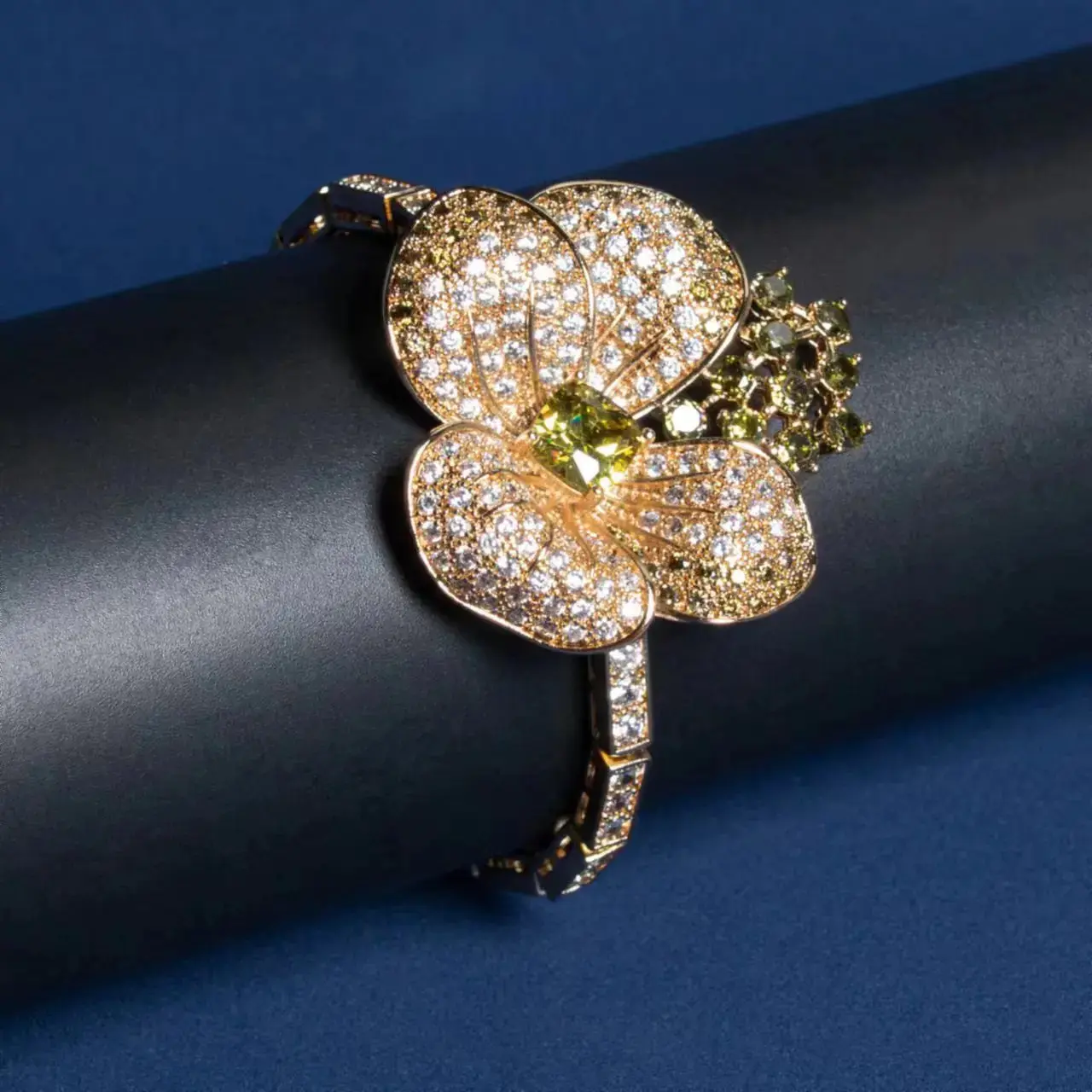 Luxury Floral Zircon Jewelry Set, Bridal Wedding Necklace & Earrings, Statement Bridal Prom Accessory Luxury Floral Zircon Jewelry Set, Bridal Wedding Necklace & Earrings, Statement Bridal Prom Accessory