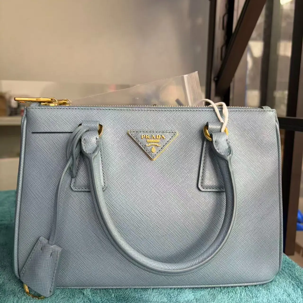 Pre-owned PRADA bag C0809914392