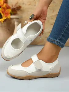 Autumn New Large Size Low-Top Casual Oxfords for Women, Comfortable Velcro Mary Jane Type Sports Shoes, Stylish and Durable Footwear
