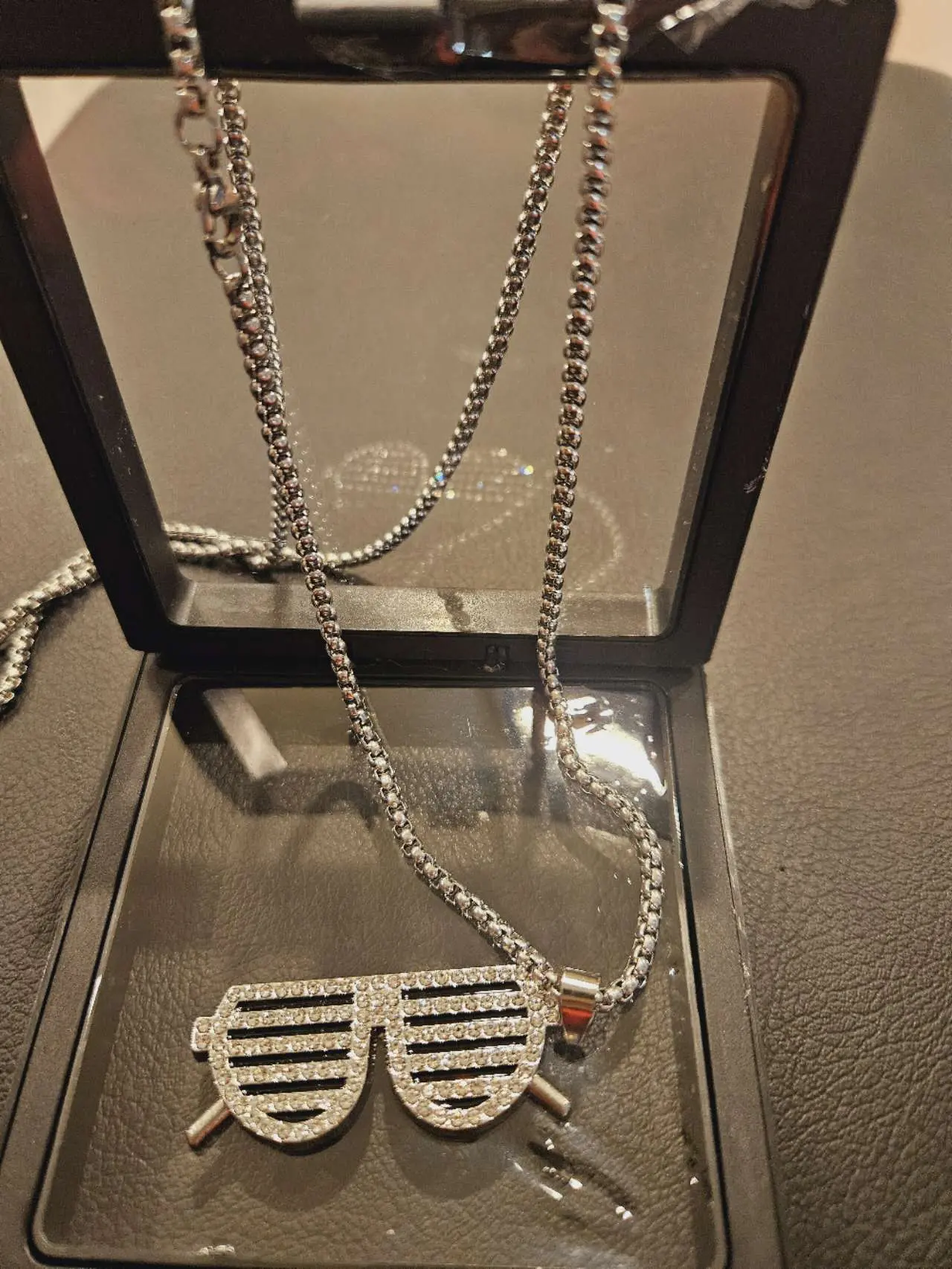 sunglasses hiphop necklace