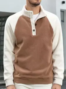 Men's casual pullover button-down stand-up collar hoodie jacket. Color-blocking fashion design. Warm and stackable. Men's long-sleeved fleece pullover hoodie for daily sports in autumn and winter